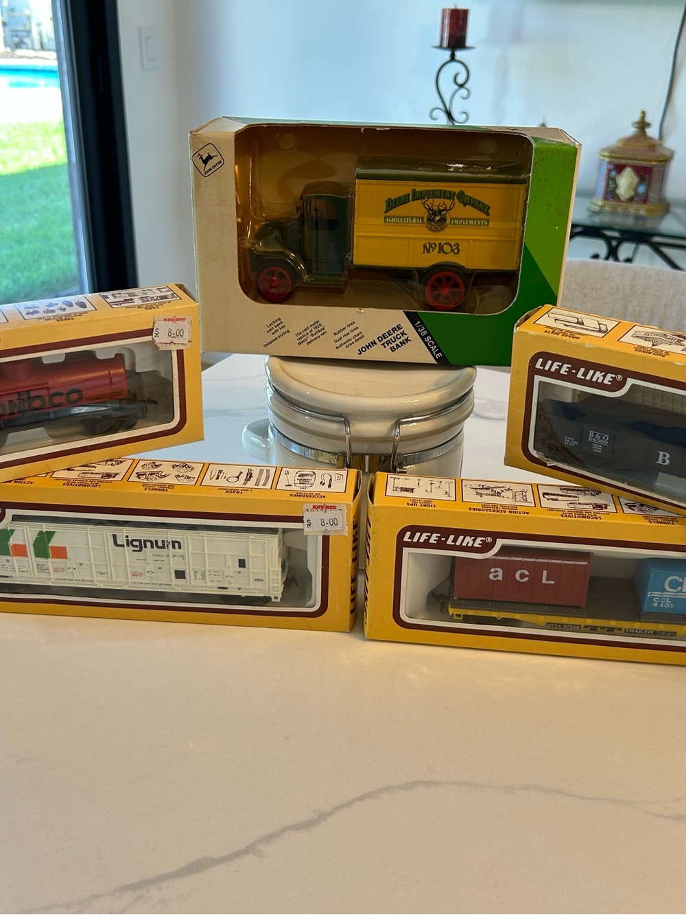 Life Like Trains & John Deere Truck All 5 pc